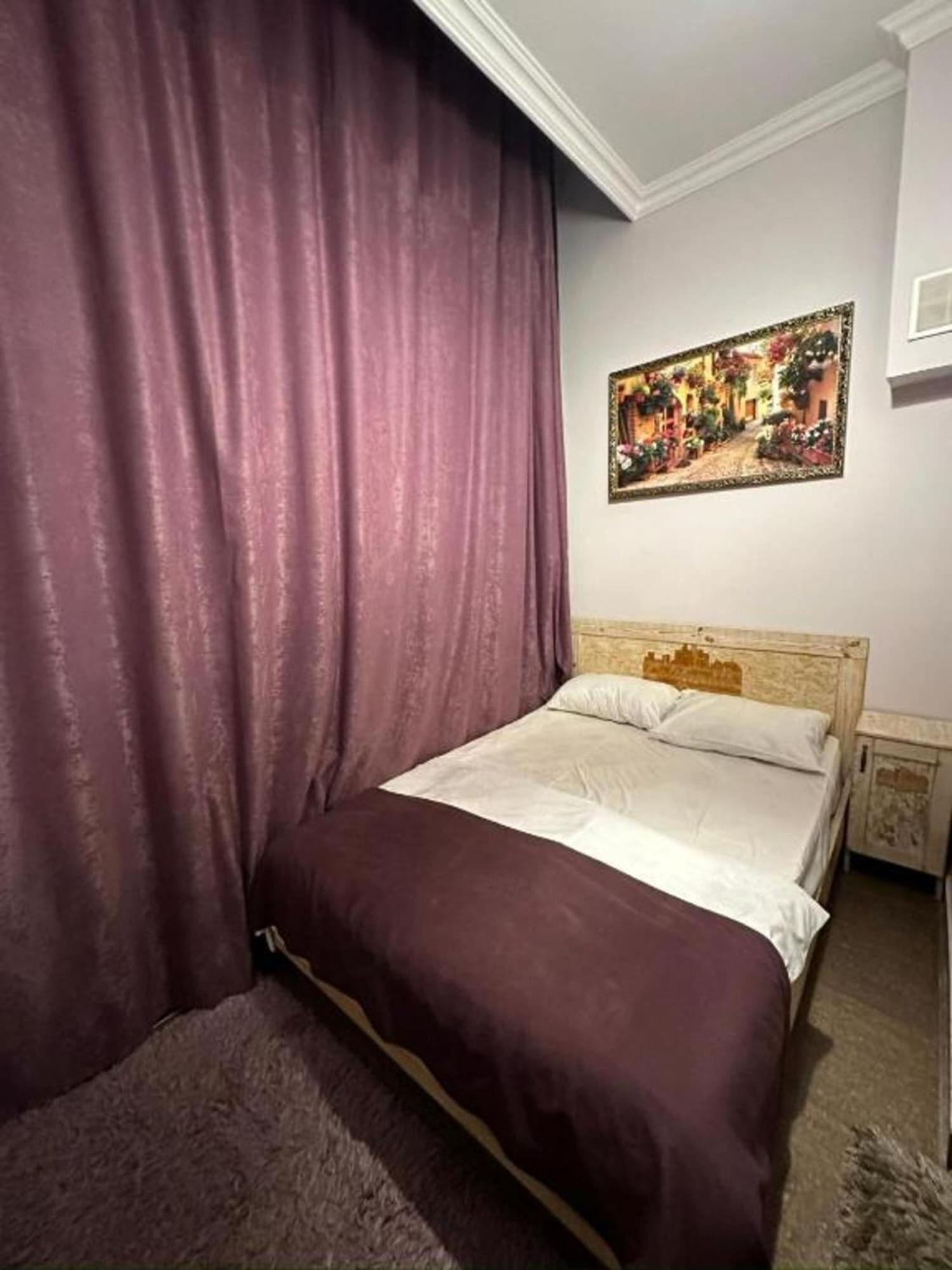Hotel & Apartments California Ереван Экстерьер фото